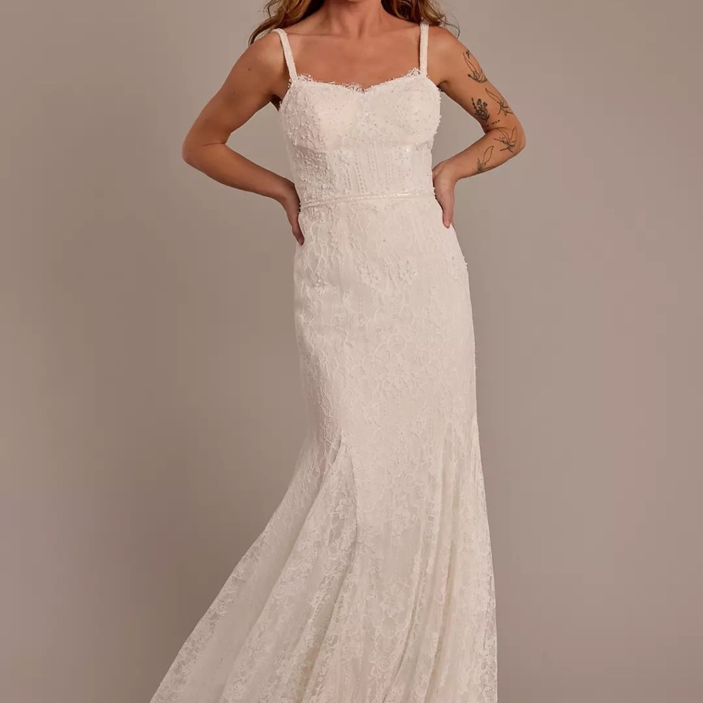 Elegant White Lace Women’s Dress - Ivory